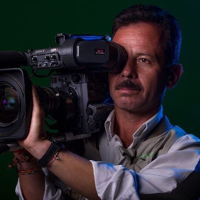 Productor y Realizador de TV
Camarografo e Iluminador de Cine Digital y Video HD