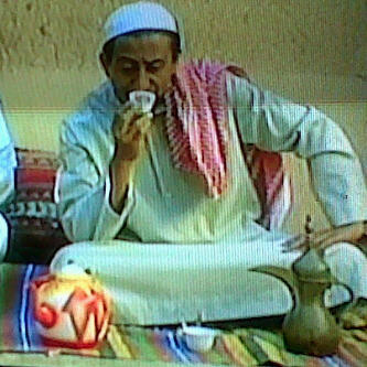 16 years old I will gradgouet this year , my mom is my life , I am a student ,  ﻻ إله إﻻ الله