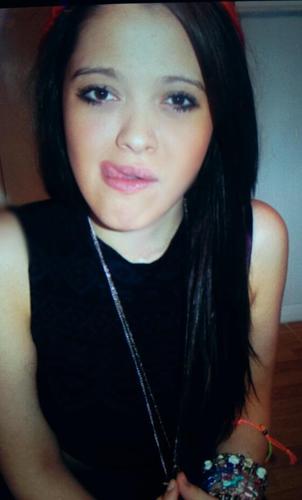 I love Justin Bieber, chocolate, and food.