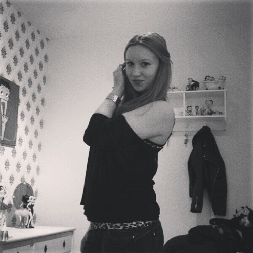 ShannonChelsea_'s profile picture. Ping : 28F24051 x.