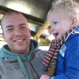 Vader. Probeert weer fit te worden bij https://t.co/wTTk4QDEsF 
Programmeert in Kotlin voor een grote supermarkt bij https://t.co/pnYWpgj7O6