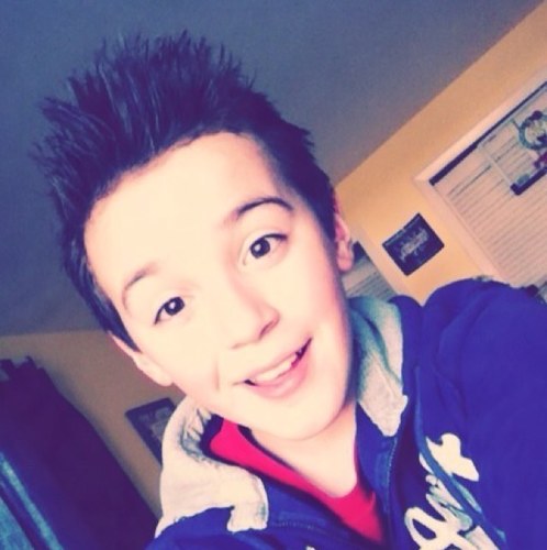 nicholas_careyy's profile picture. 