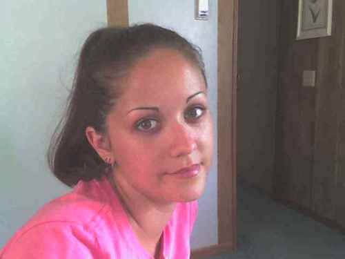 Isistandara's profile picture. 27... Mother of one child... soon to be married after 4+ years of engagement.