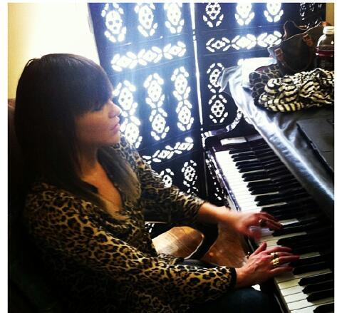 🎤 Vocal Coach 🎼 Daughter of Legendary Vocal Coach Seth Riggs 📍 Hollywood Hills Studio 🎶 In-Person / Skype / FaceTime / Travel