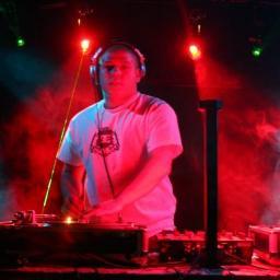 Co-Founder of One Love Productions. This hard hitting veteran is pushing the sounds of techno, house and drum and bass on a daily basis.