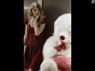 Happy. Free. Confused. Lonely. In the best way [BigMachine&Keds_UK follows] I followback, just ask ▲