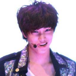 I love  EXO .................... me amarro em um  KAIRVÃO ..  ♥♥♥♥♥♥