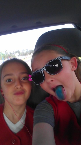my name is Audrey and I am 12 and I love softball and fallow me on instgram @Audrey_Lou_18