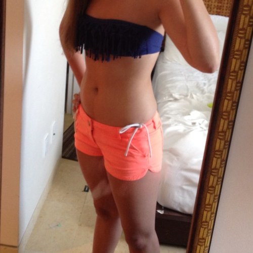15 and trying to be confident in my own skin.  Height: 5'6 CW: 130 GW: under 115. Avi is me! #fitfam #dancer