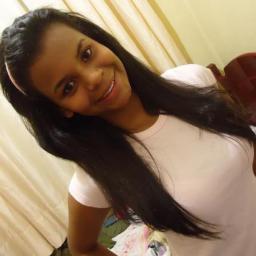 Hanane Satiro,16 anos, 1º Colegial.Futebol,amigos,shopping,cinema,novas amizades,São Paulo Futebol Clube,internet,tumblr,lilas,lasanha de queijo e presunto...