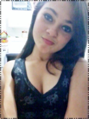 ; aquaariiana, ciiumeentta, Rooqueira !, amoo meeu amorzao #Kaue , muusic *--* , Asking Alexandria :) ROCK 3 , .... Essa soou eeu :) Seegue de Vooltta *-* ?