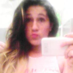 “A vida nos ensina a amar, e nos ensina a chorar. Pode ser irônico, mas a verdade é que você não sabe o valor do amor até chorar por ele.” ♫