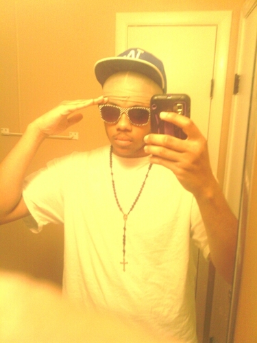 old page got hacked yall follow me ...i follow back
