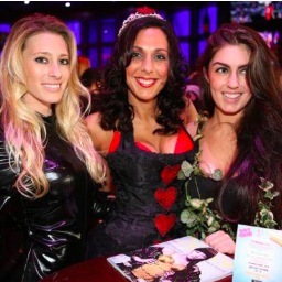 Nickie & Meredithe of DList Magazine. Follow us for where you'll find us & everything DRESS, DINE, DRINK and DANCE!