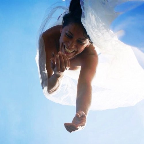 Danzatrice Aerea, Educatrice Somatica Insegnante Metodo Feldenkrais®, Terapista Terapie Egizio\Essene e ByeByeAllergies