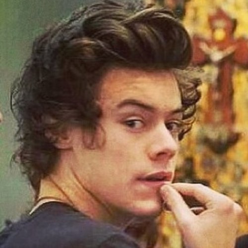-My name is Amanda, and I have addiction in One Direction
-Hi, Amanda