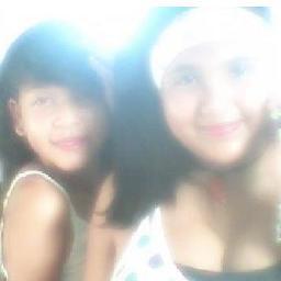 una palabra se olvida, una lagrima ser va , un beso,  se borra pero los recuerdos jamas se olvidaran... *-*