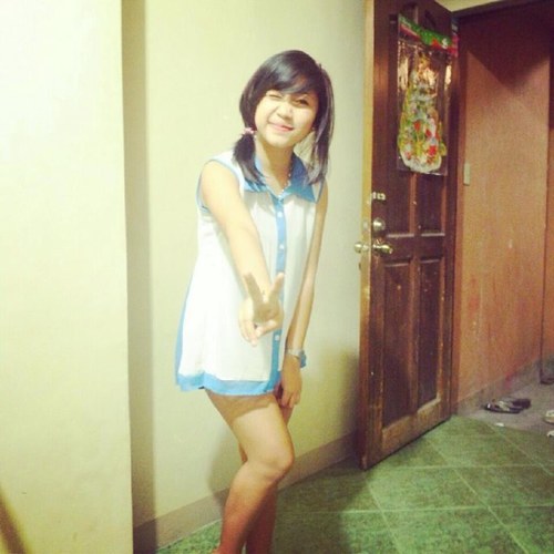 New hir !! Follow back pls ! :-)