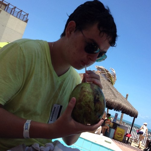 2011 - 2012 ISE Exchange Student - Washington and JetBlue's next vice president LIVE FROM GOIANIA!