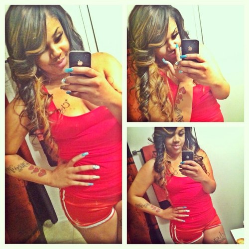 Somebody fuckin w/ my old Twitter @shesodelectable so I'm bout to delete dat page