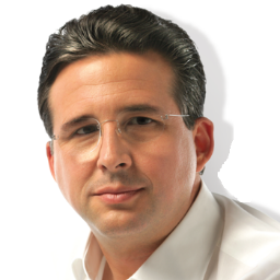 Presidente Municipal de Tijuana, hombre de familia, padre de tres hermosas hijas, médico de profesión, entregado a las buenas causas.