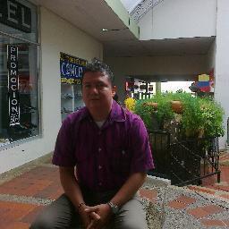 williamperez_'s profile picture. COLOMBIA es el mejor pais del mundo por el que debemos luchar y trabajar, trabajar y trabajar... URIBISTA 100%