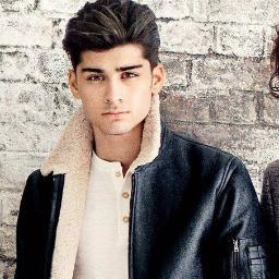 A Directioner.. 16 years old from New Castle! Love fashion, beauty and One Direction ;)