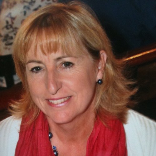 lyndajsayer's profile picture. 