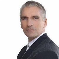 Elmo Schwandke (@robertusburton) Twitter profile photo