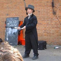 Juggler, jumper, intrepid traveller and general life enthusiast.