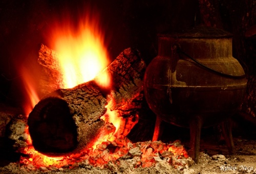 Lumenacinza's profile picture. A NOSA EDUCACIÓN ESTÁ NA LINGUA.
Recursos educativos sobre lingua e literatura galegas, as TICs e pedagoxía.