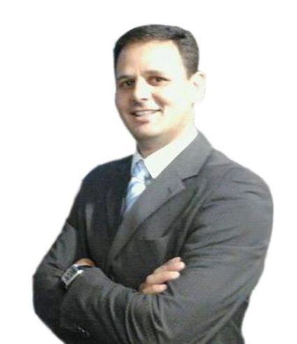 Corretor de imoveis no mercado do Distrito Federal desde 2003, consultor imobiliário.
Instrutor sobre metodologias do mercado imobiliário para novos corretores