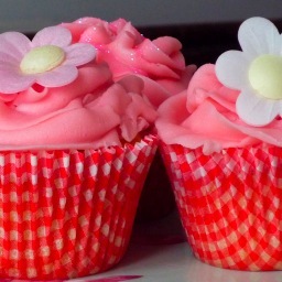 ClaresCakehouse's profile picture. 