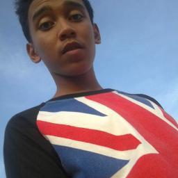 Hye dude.. you follow me then i follow you back.. chill :) .....................................    --WeChat ID : butut69 --