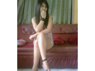 Shellanatasha1's profile picture. Lowbot girl