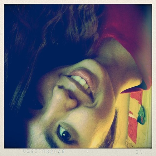 manicpedantic's profile picture. cash rules everything around me.