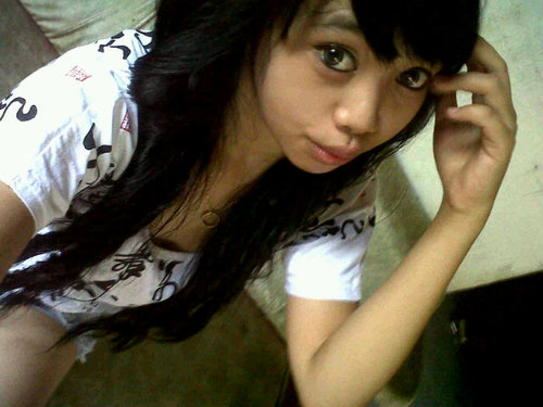 Aq yg sekarang lbih baik dri aq yg dlu. Pin: 26DEE6CB