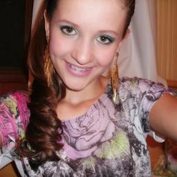 Trate de ser feliz (: