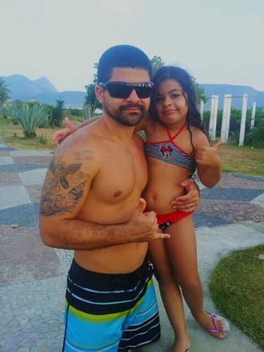 Viva uma vida boa e honrada. Assim, quando você ficar mais velho e pensar no passado, poderá obter prazer uma segunda vez.
