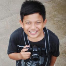 my name is dendi putra | Iam 15-16 year old | Iam scholl in SMA N MODEL, a position as vice OSIS and PRAMUKA | dreams of becoming a doctor