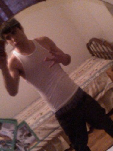 Fwm me I'll chill but I'm a real nigga you never will hardly find! I keep it real with you! WESTSIDE bay bay!