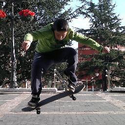 Aficionau Atope del Athletic Club y Un Pro En El Skate, Surf y Snowboard. Gora Euskadi!!