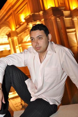 Servo de Deus na Igreja Batista Betel em Planaltina Goiás,Casado com Iara Caraça,Pai de multidões...Um líder de 12 Próspero.
