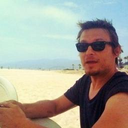 is much love for @wwwbigbaldhead to describe in 160 characters. 
@wwwbigbaldhead followed me 25/12/12