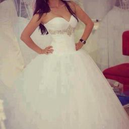 #اشتاقك؛ لأني بدونك لا شيء اتعلم لا شيء ماذا ؟ تعنيّ لا سعاده لا شهيه لا دافِع للعيش .