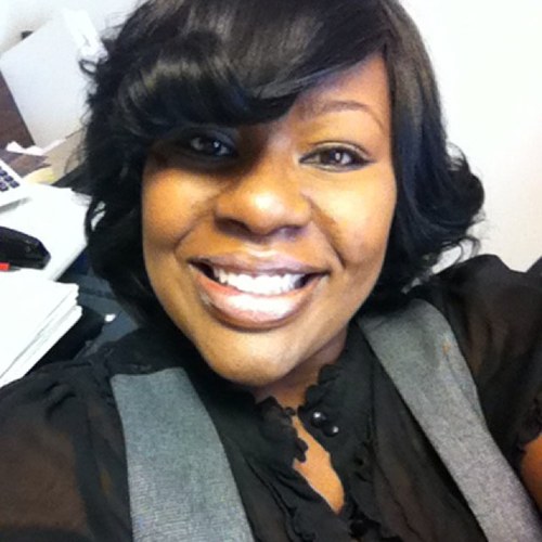 Multi talented working woman, lover of the universe, daily making moves and enjoying life