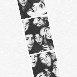 Penelope1D_'s profile picture. You should have to squeeze into your jeans but you're perfect to me!  ∞
http://t.co/V8rQGJAvca