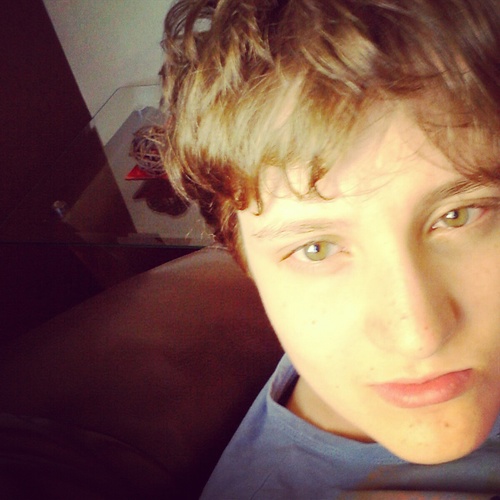 TeamGrilo's profile picture. hi its me, Samuel Castro, Britney Spears fan, design, art and typography lover, just