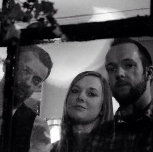 London based acoustic pop/folk band. Tunes - https://t.co/WZynuCYtyy. Videos - https://t.co/FITUUPKFyy