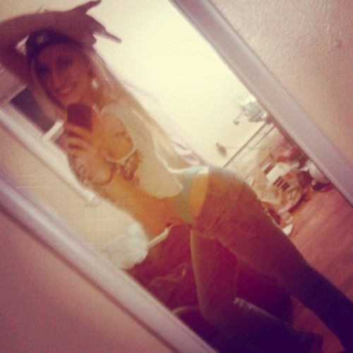 Ramsinator (: 18,single, senior, follow me (: